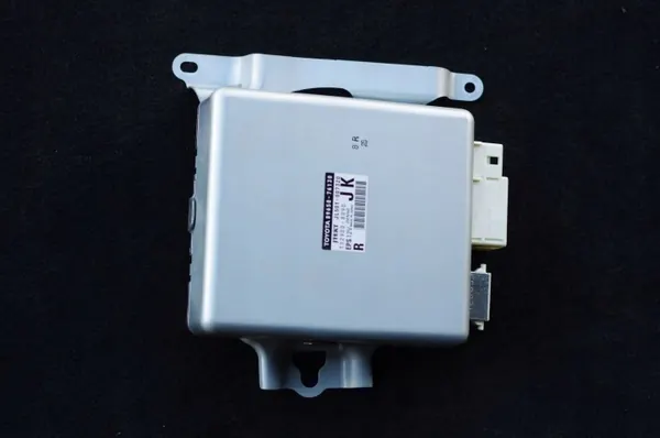 Módulo dirección asistida Lexus CT 200H OEM 8965076130 image 2