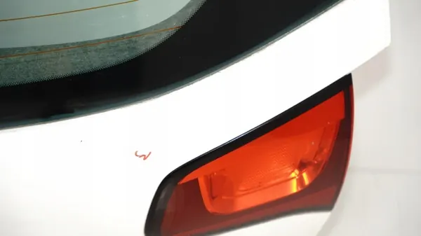Takaluukku OEM 360172329 Citroen C3 II 09-12 image 8