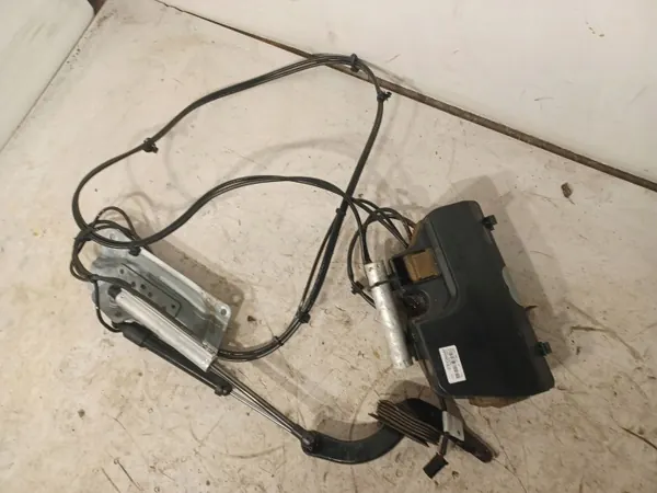 Actuateur électrique hayon OEM A1648004148 Mercedes GL image 2