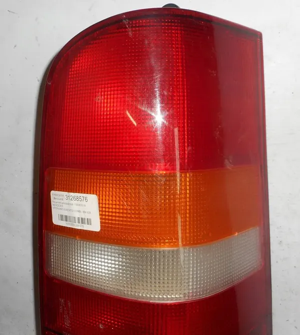 Lámpara trasera derecha Mercedes Vito Viano W638 6388201364 image 3