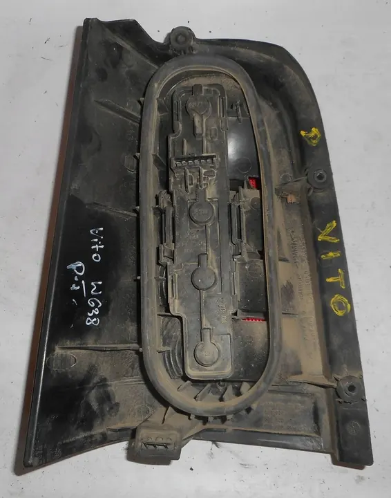 Lámpara trasera derecha Mercedes Vito Viano W638 6388201364 image 5