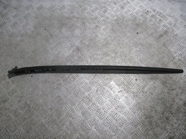 Fensterdichtung vorne rechts OEM KBI17910 Golf V image 5