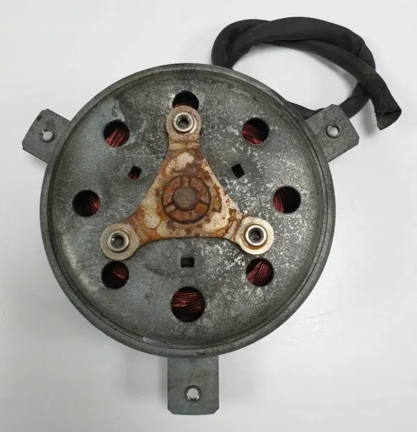 Mercedes-Benz OE Radiatorventilatormotor - Gebruikt image 2