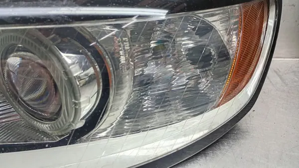 Vasen ajovalaisin Volvo S40 II V50 Lift 07-12R OEM 31265694 image 5