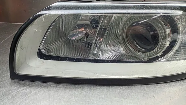 Vasen ajovalaisin Volvo S40 II V50 Lift 07-12R OEM 31265694 image 7