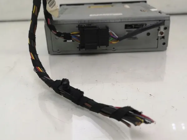 Changeur CD/DVD Skoda Octavia Mk1 OEM 1Z0035111 image 3