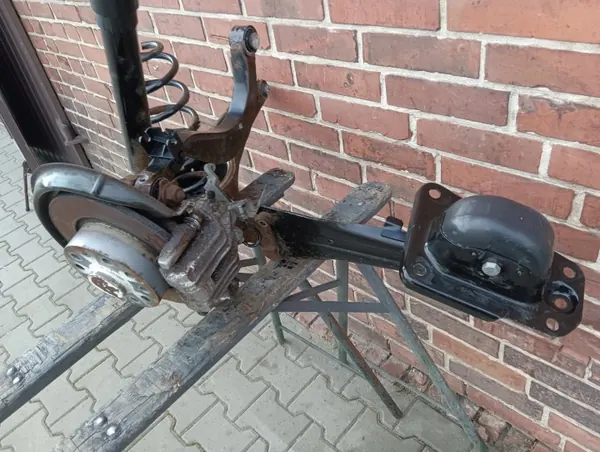 ZWROTNICA PRAWY TYL TYLNA SEAT LEON II 1.2 TSI OEM image 3