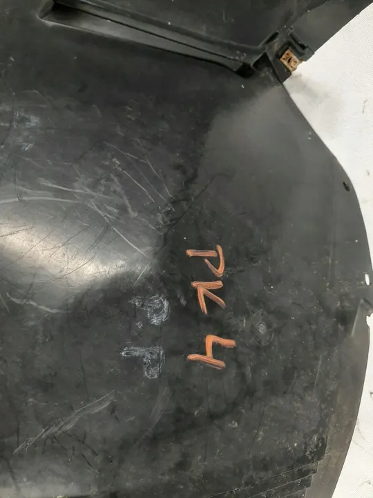 SEAT ATECA Front Right Mudguard 575854816 image 2