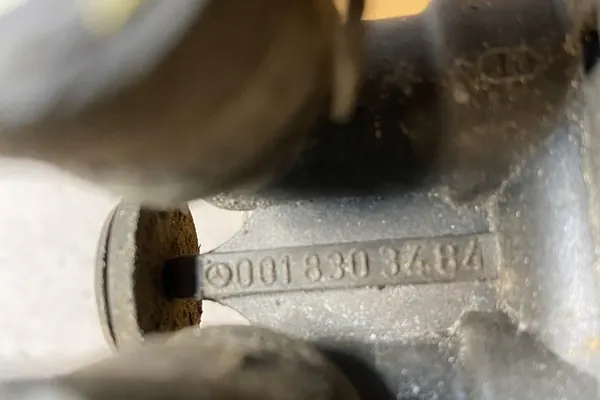 Pompa di circolazione acqua MERCEDES-BENZ CLK 2.0L benzina OEM image 2