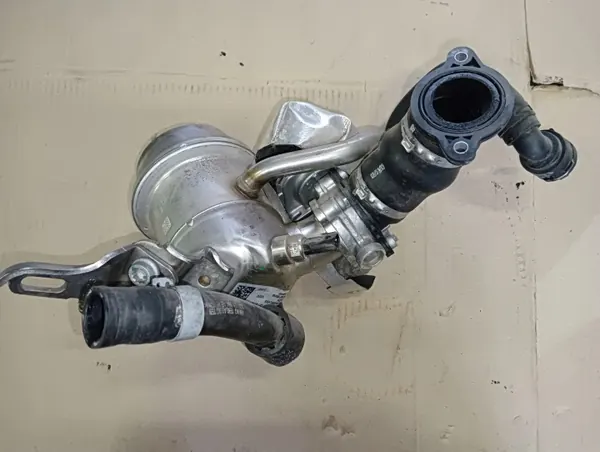 Válvula de arrefecimento EGR OEM 05L131512C VW Audi image 2