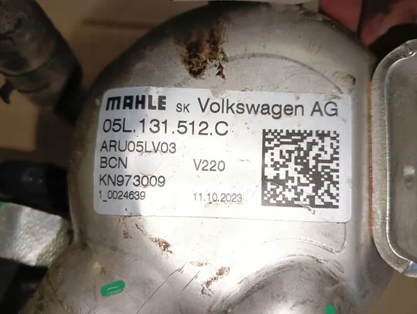 Válvula de arrefecimento EGR OEM 05L131512C VW Audi image 3