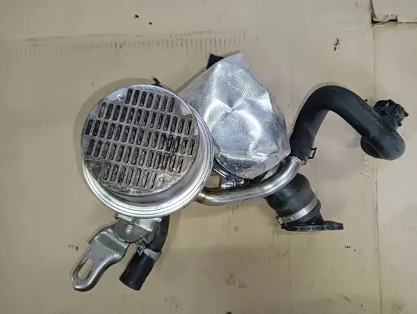 Válvula de arrefecimento EGR OEM 05L131512C VW Audi image 8