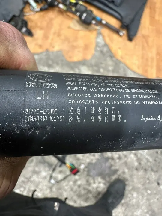 Hyundai OE 81780-D3100 Actionneur de hayon arrière image 3