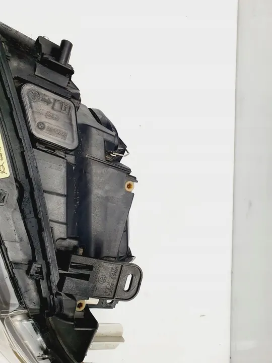 BMW 1 E87 E81 E82 E88 LCI Farol Xenon Esquerdo 7181281 image 4