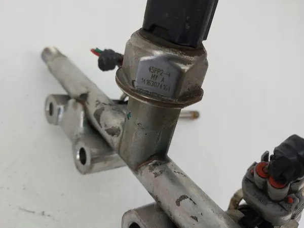 Rampe d'injection Nissan Juke F15 1.6 DIG-T image 6