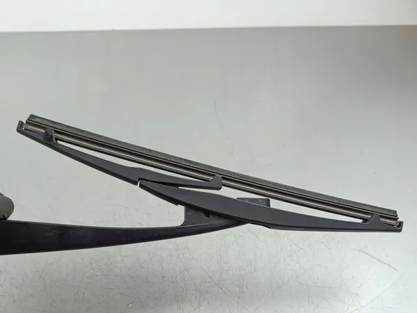 Brazo del limpiaparabris trasero Honda CR-V 2025 BL25F005 image 2