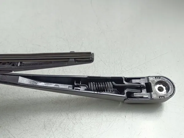 Brazo del limpiaparabris trasero Honda CR-V 2025 BL25F005 image 4