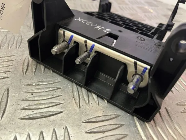 Zekering Volvo XC90 2017 OEM 32320515 - Gebruikt image 3
