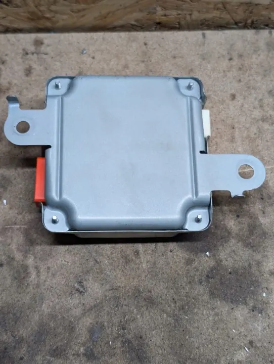 Toyota BSM-modul OEM 8989212010 - Begagnad image 2
