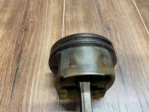Pistón Mercedes-Benz OEM A1130300317 para SL 500 R129 image 10