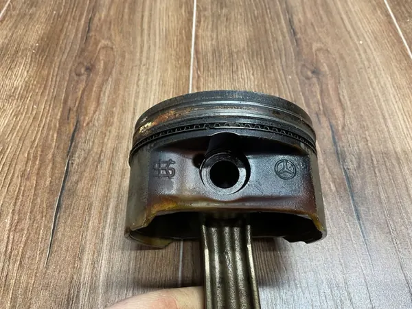 Pistón Mercedes-Benz OEM A1130300317 para SL 500 R129 image 9