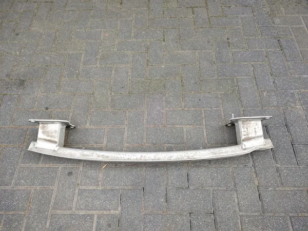 Trave paraurti Audi A4 B9 Kombi image 3