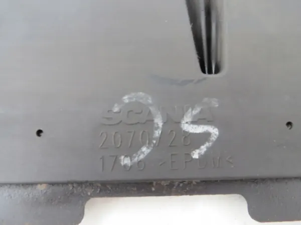 Kühlerstützgummi OEM 2070728 für Scania image 3
