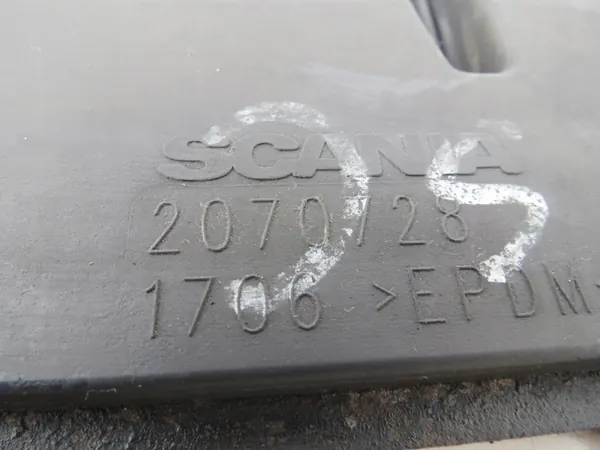 Kühlerstützgummi OEM 2070728 für Scania image 4