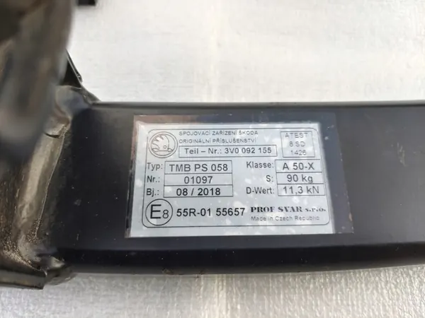 Skoda Superb III Vetokoukku Takana 3V0092155 image 4