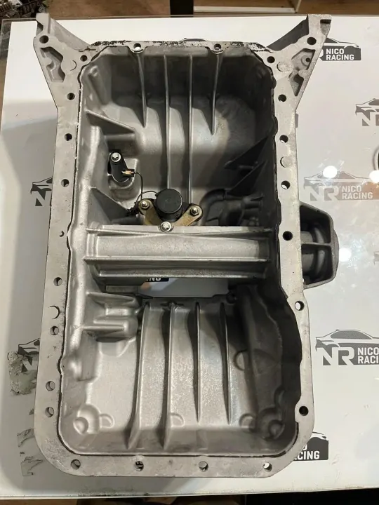 Cárter Mercedes-Benz Classe C W205 OEM A2760142300 image 2