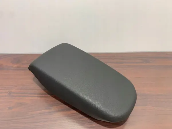 Hyundai Ioniq console armsteun OEM FBZ25890 image 4
