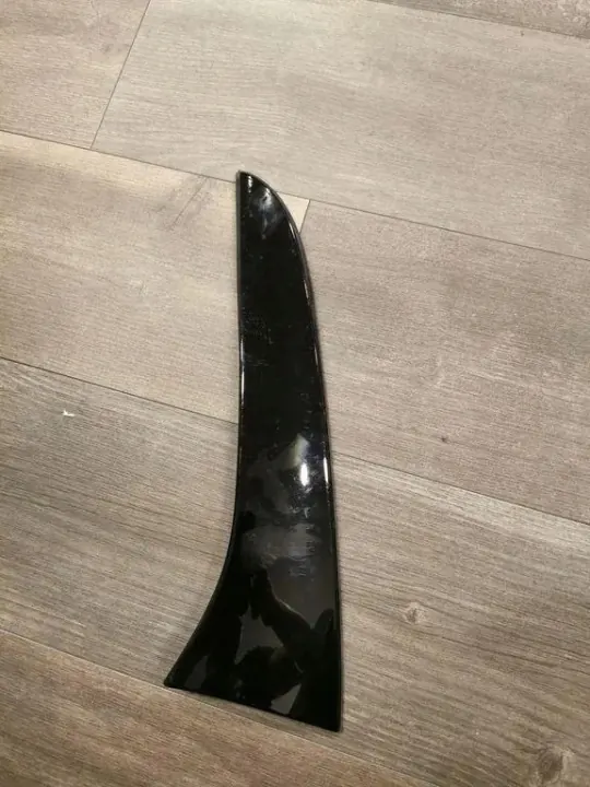 Faixa Spoiler Porta-Malas Esquerda OEM A2137900388 Mercedes W213 image 2