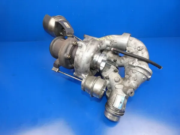 Mercedes Turbo OEM A6510901586 - Käytetty image 2