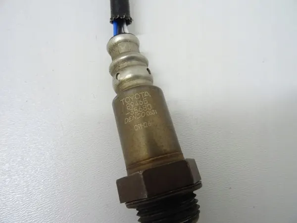 TOYOTA FJ CRUISER 4.0 V6 Lambda Sensor OEM image 2