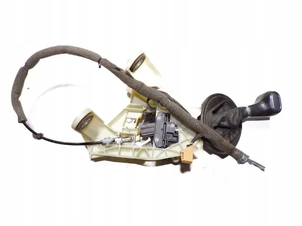 Mécanisme de changement de vitesse VW OEM 3D0713037 image 4