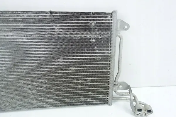 Gebruikte Volkswagen OE 6R0820411Q AC-condensor image 5