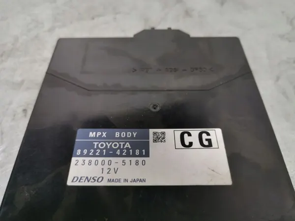Styrenhet Toyota RAV4 XA40 OEM 2380005180 image 3