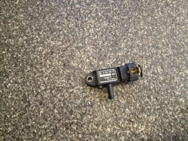 Sensor MAP OEM 0281002771 para Suzuki Splash 1.3L Diesel image 2