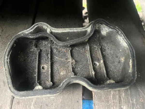 Fiat Venttiilikansi OEM 7657304 Cinquecento 700:lle image 3