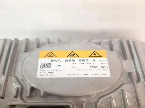 Module Convertisseur Tension Audi A3 8Y OEM 5WA959663A image 5
