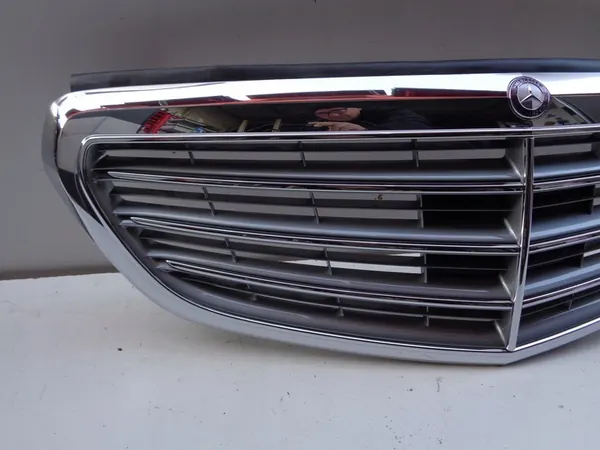 Grille Mercedes E-Class W212 12- Lift image 2