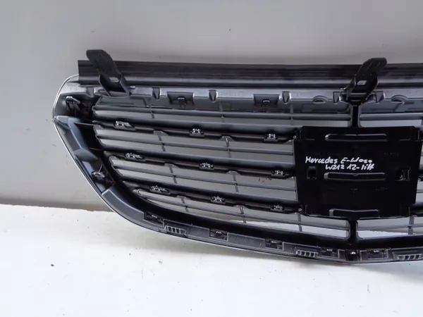 Grille Mercedes E-Class W212 12- Lift image 5
