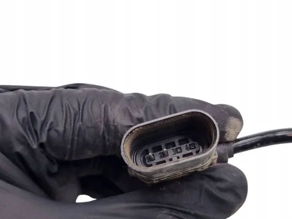 Mercedes-Benz GLC X253 C253 2022 ABS Wheel Speed Sensor A2539053500 image 3