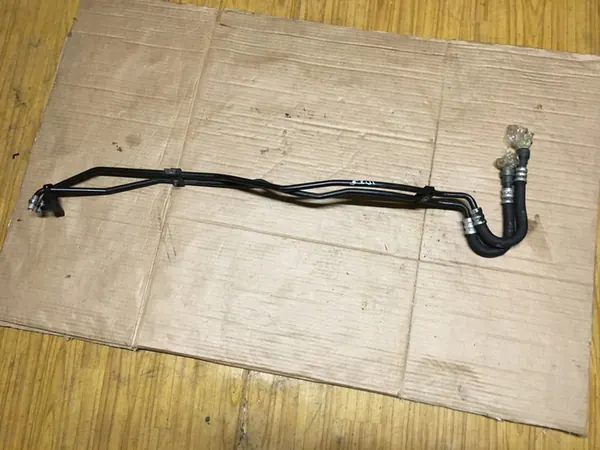 Lignes d'huile Transmission Automatique BMW E60 E61 N52 XDRIVE image 1