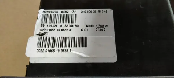 Mercedes central låspump OEM 2108002548 - Begagnad image 5