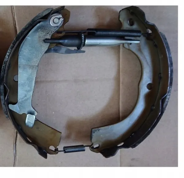 Mitsubishi Bremsenteile OEM WB/4600A111 - Gebraucht image 2