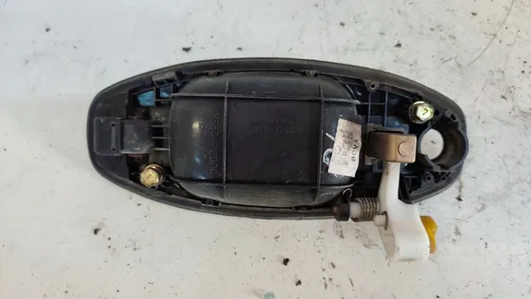 Hyundai Santa Fe Vasemman Etuoven Kahva OEM 826502C000 image 2