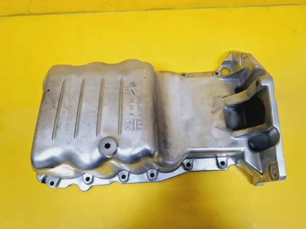 Cárter de aceite OEM 9128621 para Opel Corsa D 1.4 16V image 2
