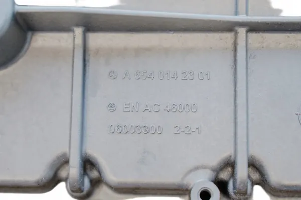 Cárter de aceite Mercedes OEM A6540142301 para 2021 image 7