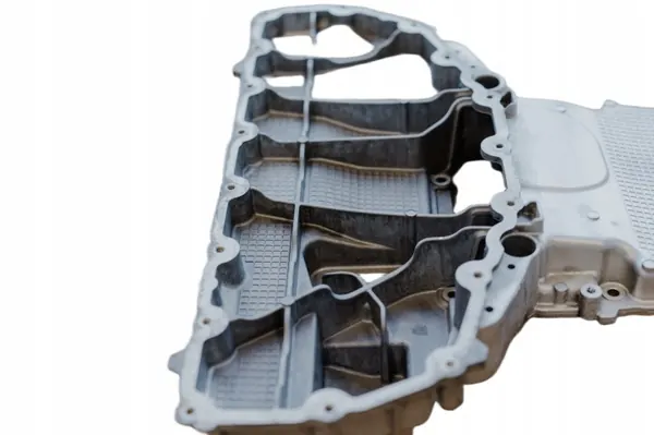 Cárter de aceite Mercedes OEM A6540142301 para 2021 image 9